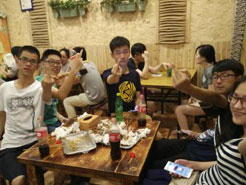 左云烧烤加盟,学烧烤技术,开烧烤店多少钱疯狂烤翅加盟